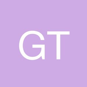 Meet your Posher, Ghada